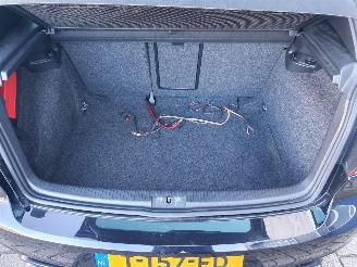 Volkswagen Golf 2.0 GTI Automaat picture 27