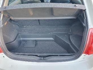 Toyota Auris 1.8 Full Hybrid Limited picture 24