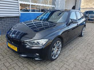damaged passenger cars BMW 3-serie 316i Touring 2013/9