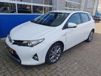 krockskadad bil auto Toyota Auris 1.8 Hybrid Lease 2013/5