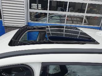 Volvo Xc-60 2.0 AUTOMAAT D4 FWD Summum picture 3