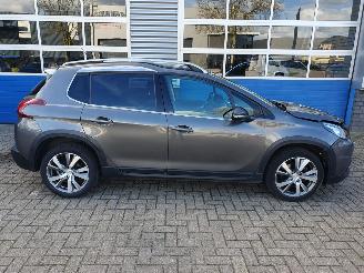 Peugeot 2008 1.2 Automaat PureTech Blue Lease Allure picture 6