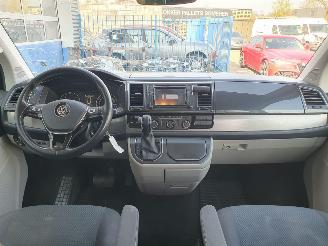 Volkswagen Transporter Automaat 2.0 TDI DC Highline L2H1 picture 21