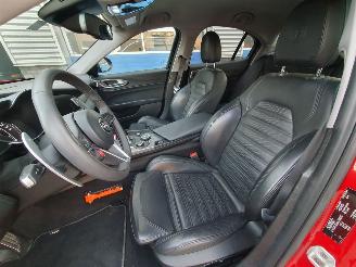 Alfa Romeo Giulia 2.0 T AWD Veloce Automaat picture 18