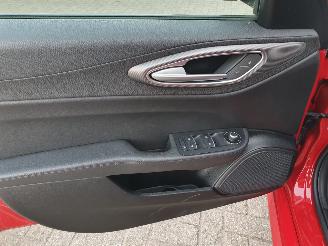 Alfa Romeo Giulia 2.0 T AWD Veloce Automaat picture 14