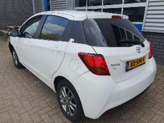 Toyota Yaris 1.0 VVT-i Style picture 3