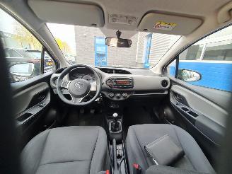 Toyota Yaris 1.0 VVT-i Style picture 14