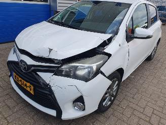 Unfallwagen Toyota Yaris 1.0 VVT-i Style 2015/4