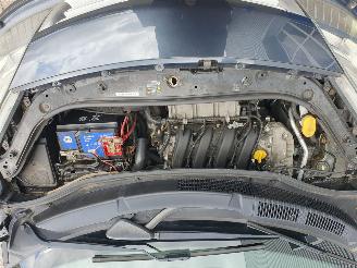 Renault Grand-scenic 2.0-16V Tech Line picture 11