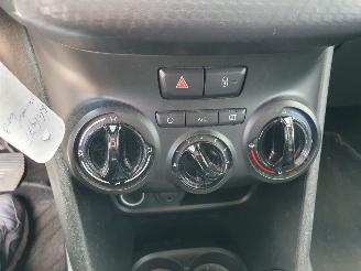 Peugeot 2008 1.2 PureTech Active picture 22