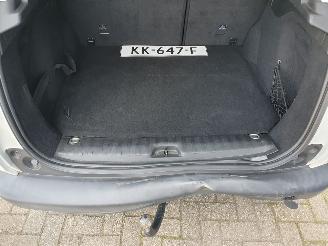 Peugeot 2008 1.2 PureTech Active picture 27