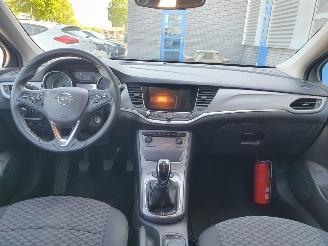 Opel Astra 1.6 CDTI Business+ picture 15