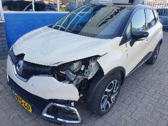 Unfallwagen Renault Captur Automaat 1.2 TCe Dynamique 2015/4