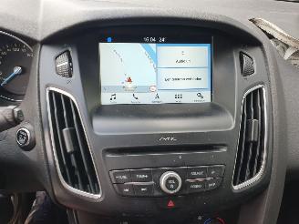 Ford Focus 1.0 Titanium picture 23