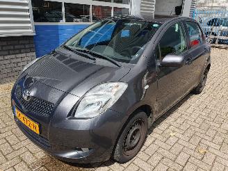 škoda osobní automobily Toyota Yaris 1.3 VVTi Terra schadevrij 2008/1