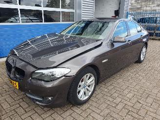Schadeauto BMW 5-serie 523i High Executive 2010/8