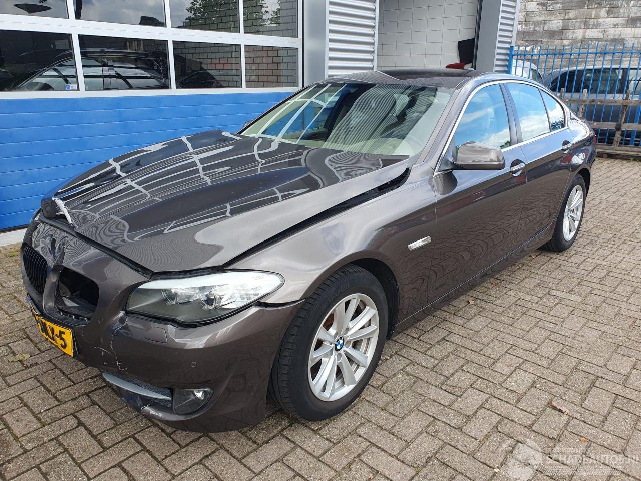 BMW 5-serie 523i High Executive