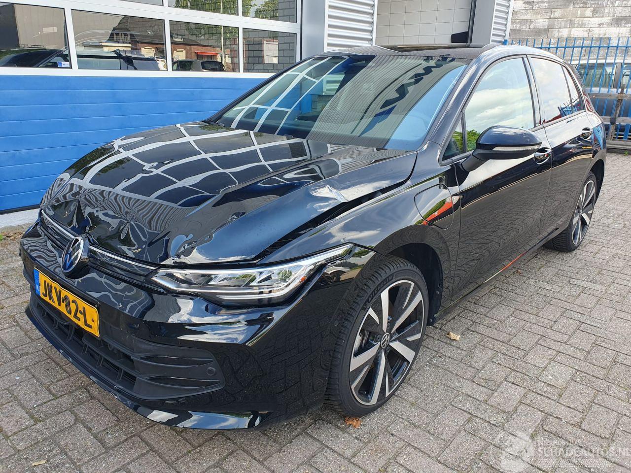 Volkswagen Golf 1.5 eHybrid Life Edition