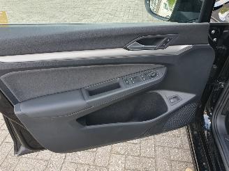Volkswagen Golf 1.5 eHybrid Life Edition picture 13