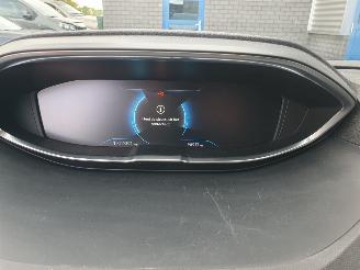 Peugeot 3008 1.2 PureTech Allure picture 23