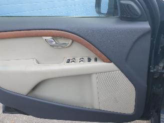 Volvo V-70 2.5T Summum Automaat picture 12