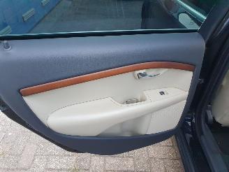 Volvo V-70 2.5T Summum Automaat picture 24