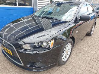 Coche accidentado Mitsubishi Lancer Sportback 1.6 Edition Two 2012/11