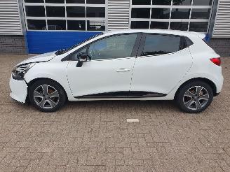 Renault Clio 0.9 TCe ECO Night&Day picture 2
