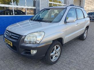 Coche accidentado Kia Sportage 2.0 CVVT Executive 2006/1