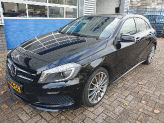 Damaged car Mercedes A-klasse 180 Prestige 2013/4