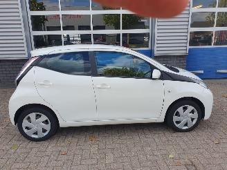 Toyota Aygo 1.0 VVT-i x picture 6