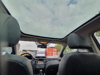 Nissan Qashqai 1.6 dCi Acenta Schadevrij picture 18