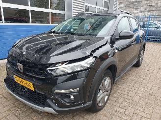 Damaged car Dacia Sandero Stepway 1.0 TCe 90 Comfort 2021/11