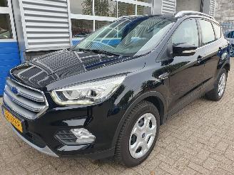 uszkodzony samochody osobowe Ford Kuga 1.5 EcoBoost Trend Ultimate 2018/5