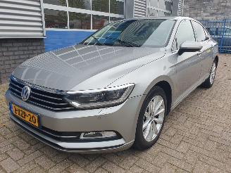 Vaurioauto  passenger cars Volkswagen Passat 1.4 TSI ACT Comfortline 2014/11