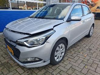 Schadeauto Hyundai I-20 1.2 LP i-Drive Cool 2017/9