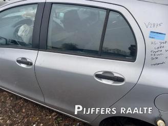 Toyota Yaris Yaris II (P9), Hatchback, 2005 / 2014 1.33 16V Dual VVT-I picture 16