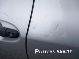 Toyota Yaris Yaris II (P9), Hatchback, 2005 / 2014 1.33 16V Dual VVT-I picture 17