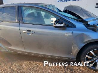 Volvo V-40 V40 (MV), Hatchback 5-drs, 2012 / 2019 1.5 T3 16V Geartronic picture 5