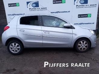 Coche siniestrado Mitsubishi Space-star Space Star (A0), Hatchback, 2012 1.2 12V 2013/7