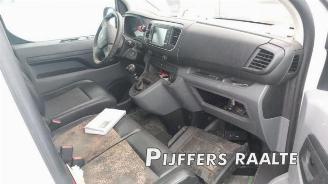 Peugeot Expert Expert (VA/VB/VE/VF/VY), Van, 2016 2.0 Blue HDi 120 16V picture 21