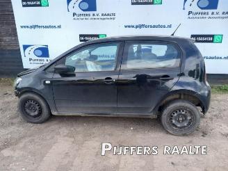 Vrakbiler auto Volkswagen Up! Up! (121), Hatchback, 2011 1.0 12V 60 2013/1