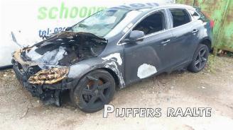 Sloopauto Volvo V-40 V40 (MV), Hatchback 5-drs, 2012 / 2019 2.0 D3 16V 2016/8