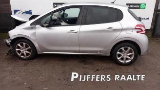 demontáž osobní automobily Peugeot 208 208 I (CA/CC/CK/CL), Hatchback, 2012 / 2019 1.2 Vti 12V PureTech 82 2015/1