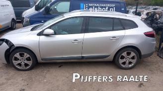 Vrakbiler auto Renault Mégane Megane III Grandtour (KZ), Combi 5-drs, 2008 / 2016 1.4 16V TCe 130 2011/8