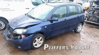 Coche siniestrado Mazda 2 2 (NB/NC/ND/NE), Hatchback, 2003 / 2007 1.4 16V 2005/8
