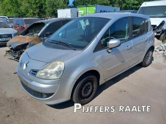 Uttjänta bilar auto Renault Modus Modus/Grand Modus (JP), MPV, 2004 / 2012 1.2 16V TCE 100 2008/1