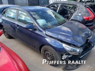 Vrakbiler auto Hyundai I-30 i30 Wagon (PDEF5), Combi, 2017 1.4 CVVT 16V 2019/4