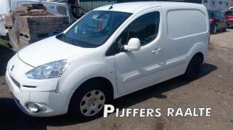 Coche siniestrado Peugeot Partner Partner (GC/GF/GG/GJ/GK), Van, 2008 / 2018 1.6 HDI 90 2015/3