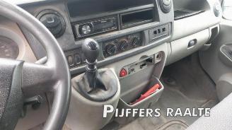 Opel Movano Movano (4A1; 4A2; 4B2; 4B3; 4C2; 4C3), Van, 1998 / 2010 2.5 CDTI 16V DPF picture 10